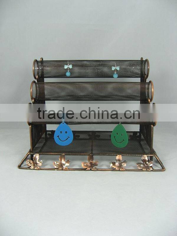 metal jewelry display