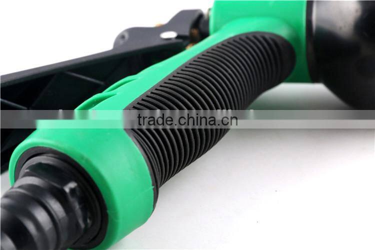 Multifunctional water gun for vehicle cleaning