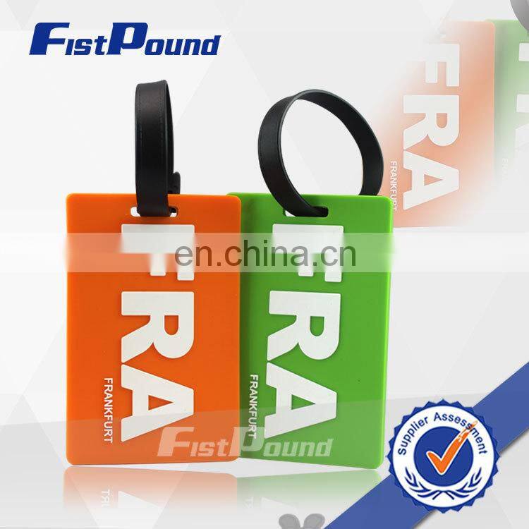 High quality low price fashion pvc keychain in China