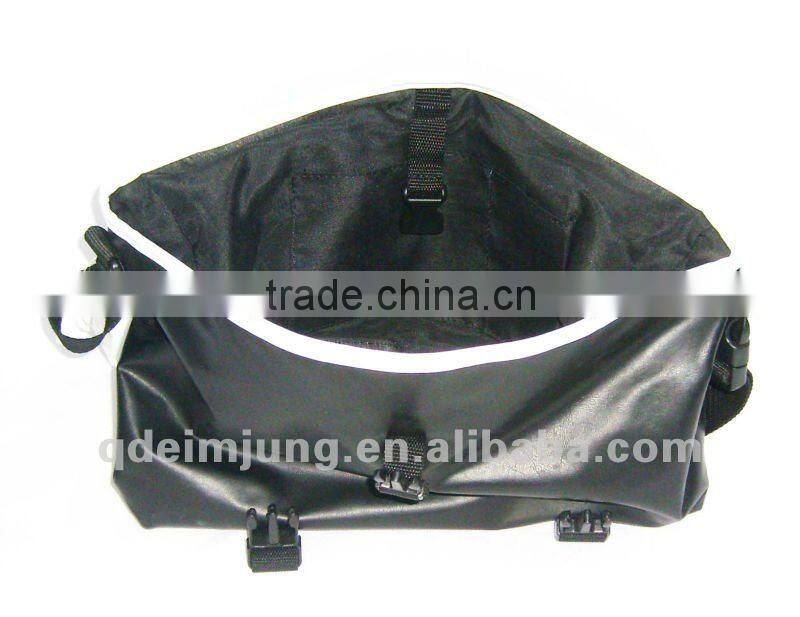 lastest style pu flag pattern messenger bag