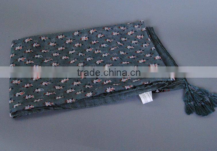 New Autumn Winter Wide Tassel Position Printed Floral Voile Scarf