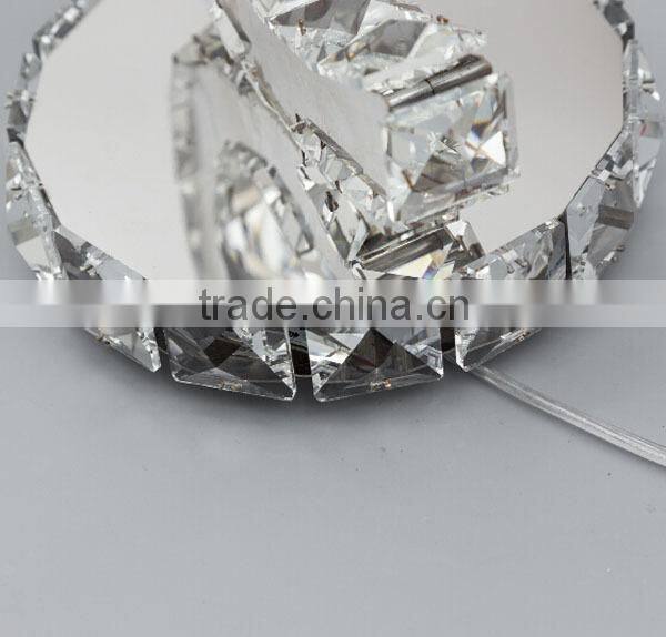 S shaped crystal table lamp