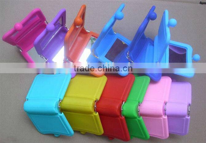 silicone girl's portable mini cosmetic mirror