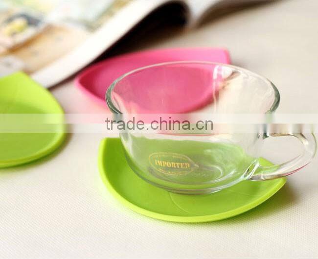 3D Leaf Shaped Silicone Coasters Candy Color Dinner Placemats For Table Unique Cup Mats Tablemat