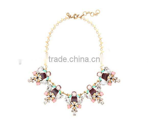 New arrvial plating imitation gold zinc alloy acrylic stone glass stone statement necklace