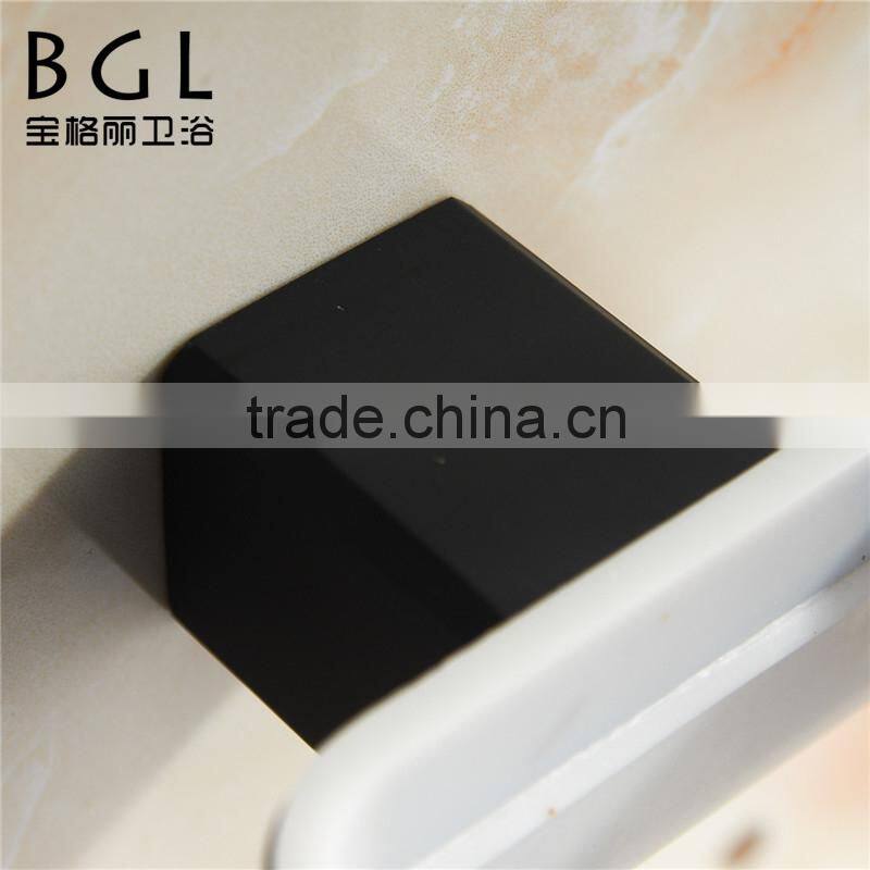 2015news 20838 BAOGELI Zinc alloy and ceramic luxury bathroom design rubber painting finishing tumbler holders