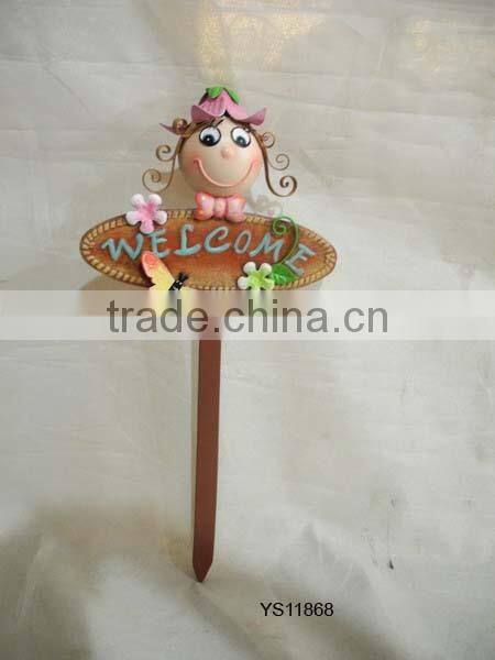 Adorable iron garden stick for garden decor