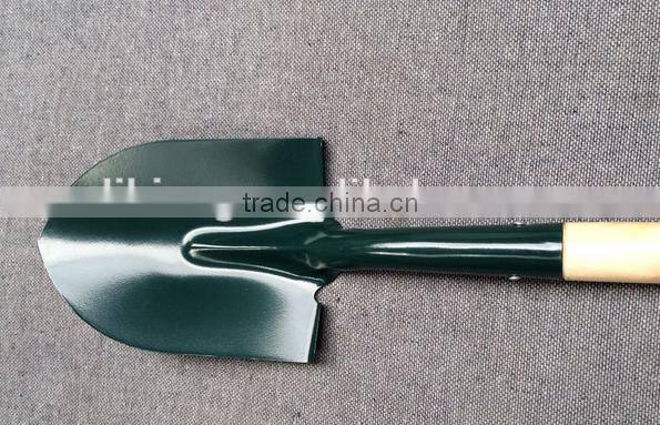 High quality iron wood handle shovel