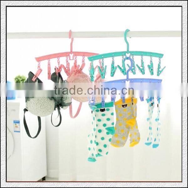 Wholesale cheap plastic hanger/OEM cheap plastic hanger baby size in professional maker