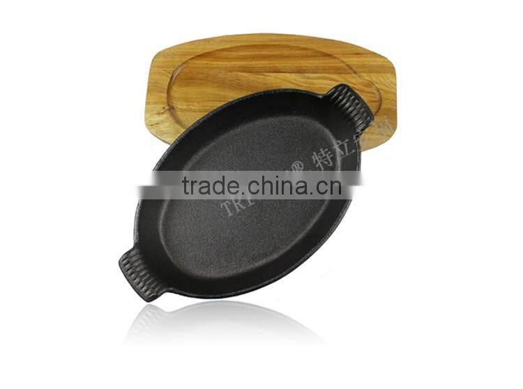 TRIONFO fish shape cast iron pre-seasoned baking plate