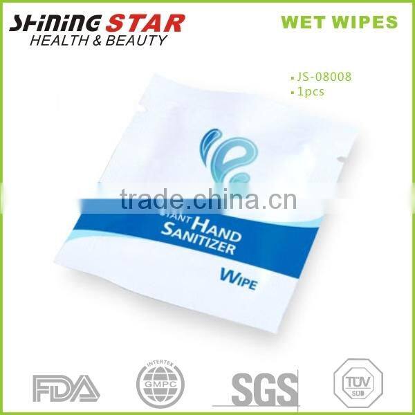 Cleaning individual pack wet wipes roll