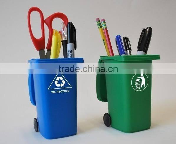 promotion gift Plastic wheelie bin desk tidy plastic Mini Desktop Wheelie Bin