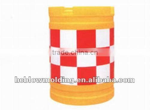 OEM Blow Molding Anti crash bucket crash barrier plastic traffic barrier for sale