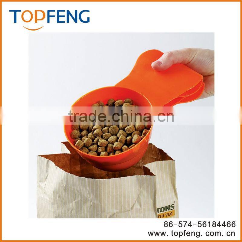 Scoop & Clip / Scoop N' Clip/pet food scoop and clip