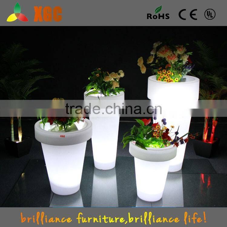 Lighting up plastic decorative LED christmas decor flower pot GD120