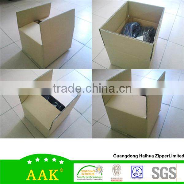 Zippers pullers and zippers machines series customized #3 coil zippers