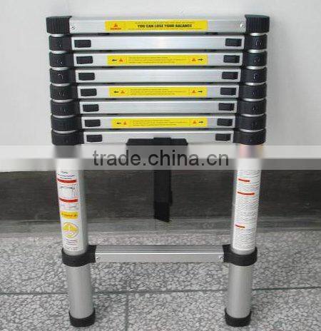 EN131 Telescopic ladder extention ladder