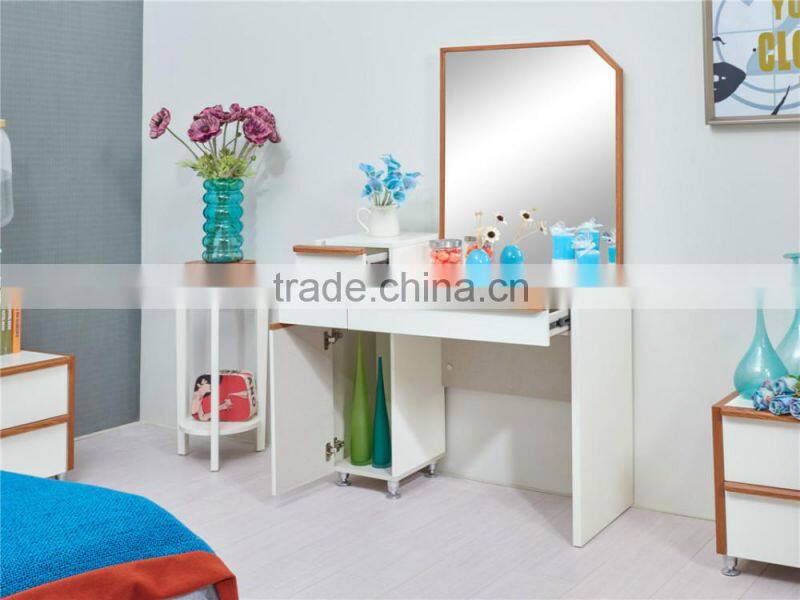 Modern high glossy white dresser with mirror in bedroom furniture set