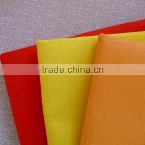 Nonwoven cleaning cloth (70%viscose, 30%polyester)