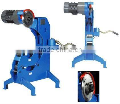 Pipe cutting machine