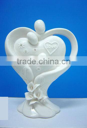 Hot sale porcelain figurines wedding gift
