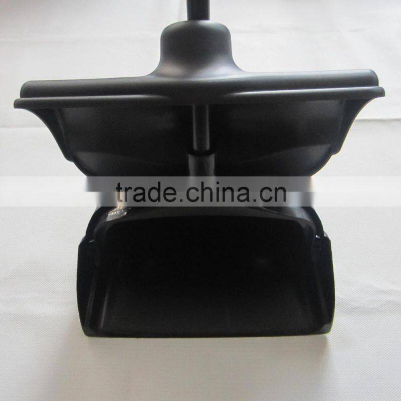 Black Plastic Dustpan With Long Handle And With Lid