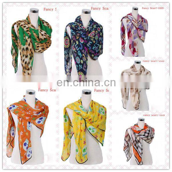 Specialized manufacturing tatting scarf