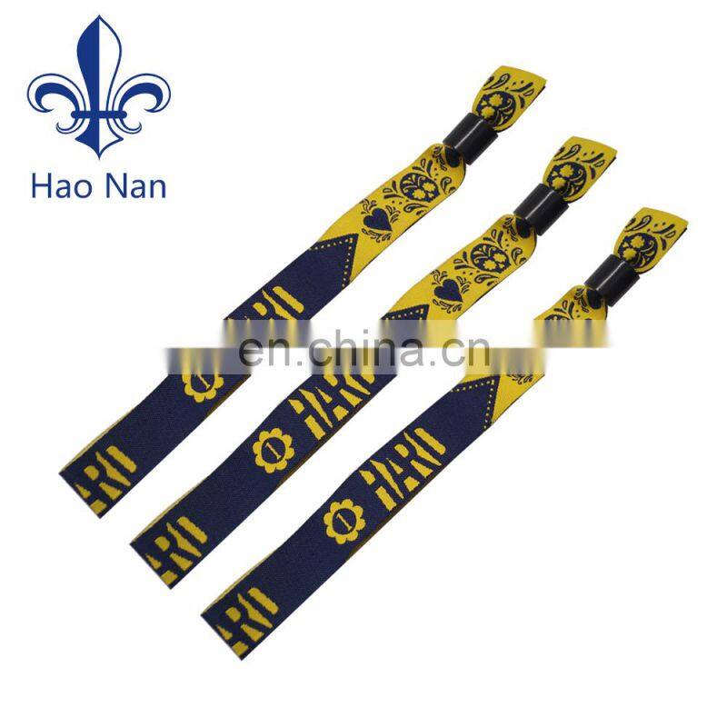Eco-Friendly pvc material wrist band with custom for party