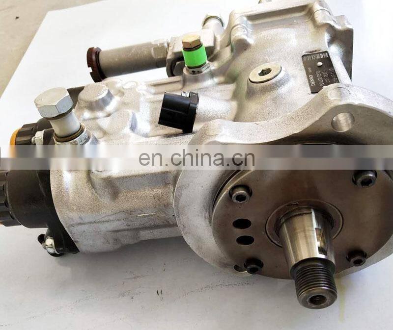 Diesel Engine 6D140 Fuel Pump 6218-71-1111 6218-71-1110