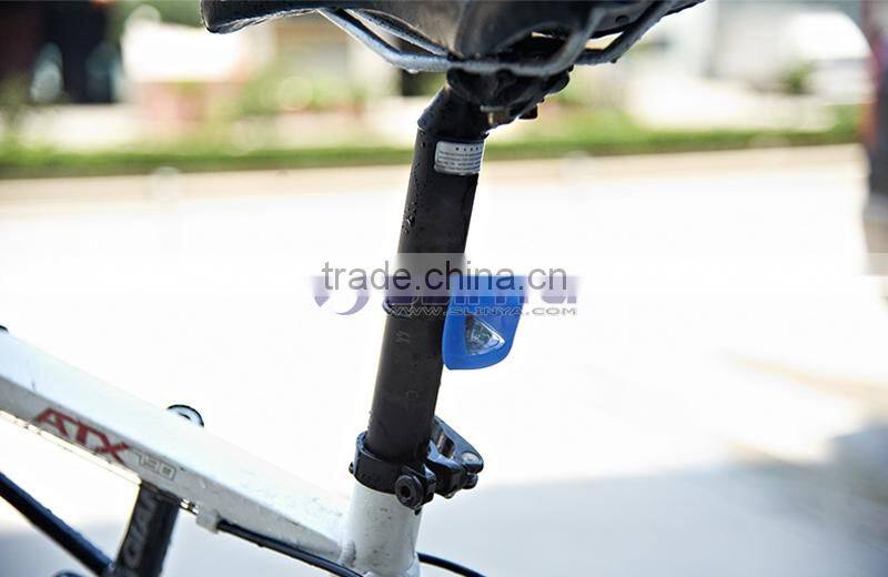 2 LED 4 Color Option ABS Material Alien Shape Bike Light Spider Tail Light