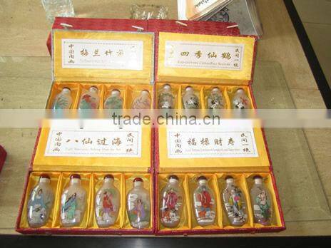 Chinese antique hand painted snuff bottle with painting inside