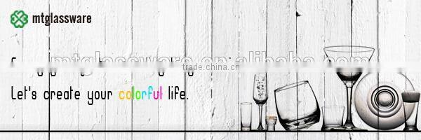 Bar Use Liquor Glass Set include the Wine Decanter and shot glass with wooden tray