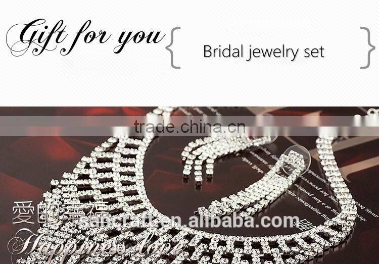 beautiful customized crystal silver bridal jewelry set