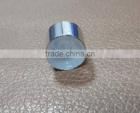 cosmetic assembly equipment