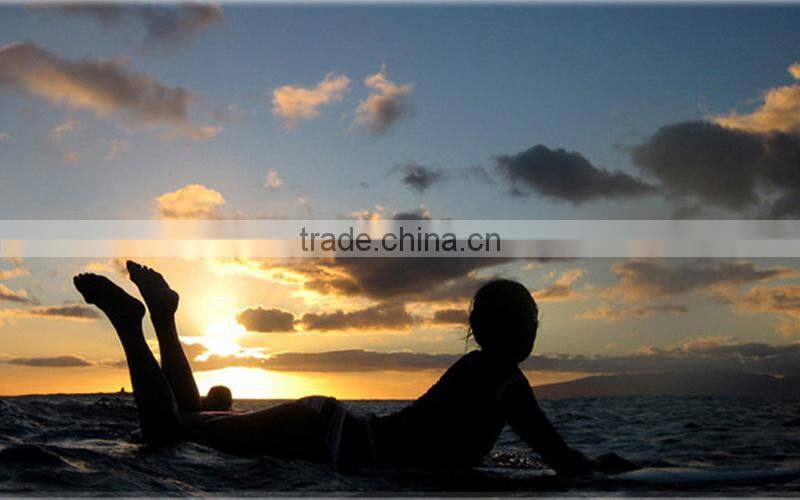 Stand up paddle board with bamboo veneer