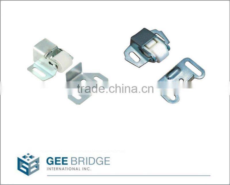 0801023 Plastic Housing Furniture Hardware Door Cabinet Magnetic Catch