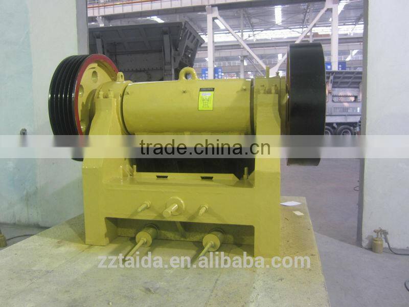 2014 New Energy-saving Stone Break Crusher Manufacturers in China with CE ISO