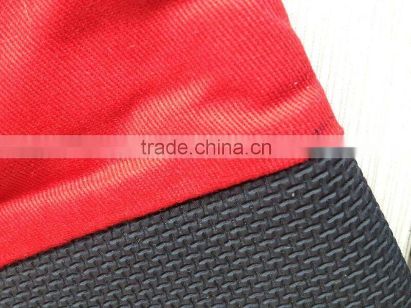 Neoprene oven mittens with soilder color