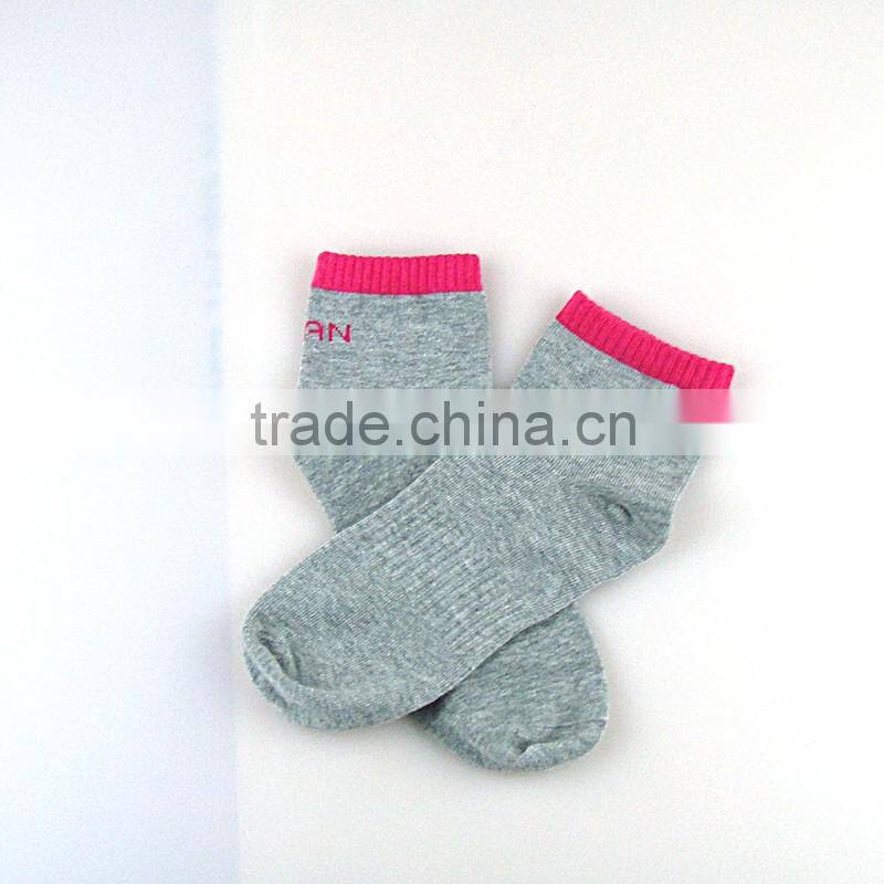 Factory cotten hot sale cute grey color women socks red color in the welt