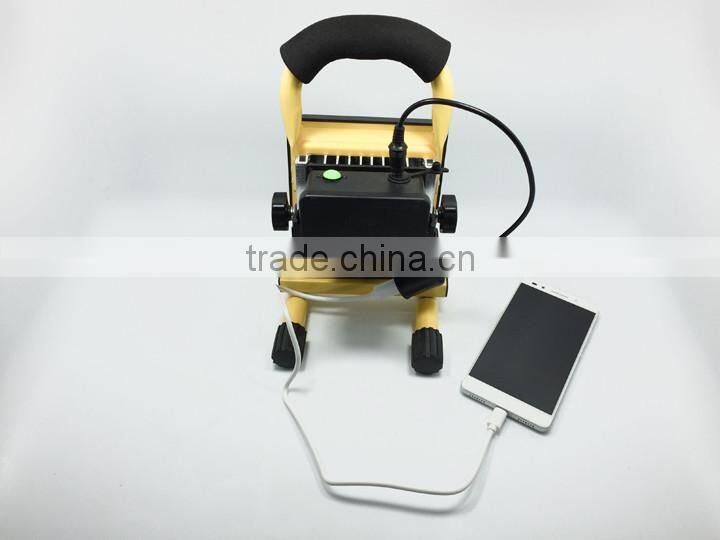 Alibaba china outdoor led flood light rechargeable with lithium battery 18650
