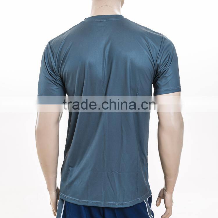 Custom made soccer uniforms, soccer kits and soccer training suit, soccer jersey and soccer shorts