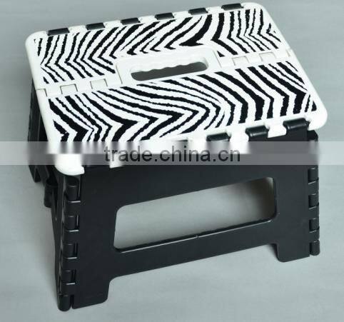 plastic foldable step stool with handle