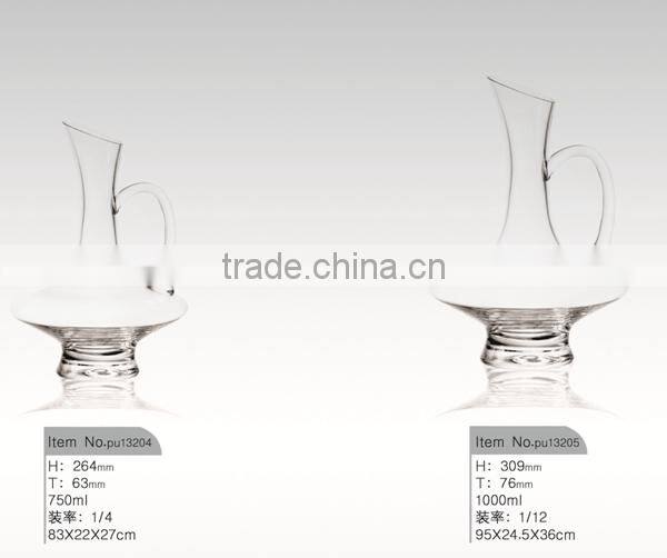 Transparent highly popular shaped glass wine decanter wine aerator decanter