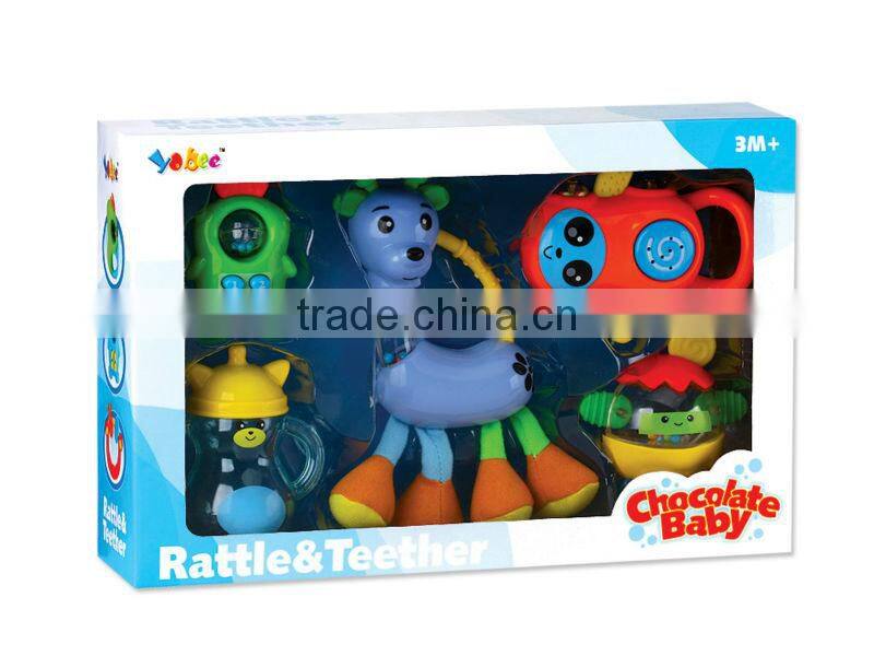 boy play friction metal car with traffic carpet with EN71