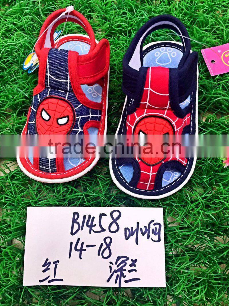 Summer Cheap Kid shoes Soft newborn baby boy Sandals child prewalker Cute animal Bear casual noisy shoes