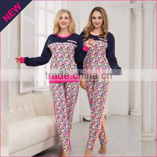 Fancy design couple pajamas with flower printing winter wholesale pajamas set OEM