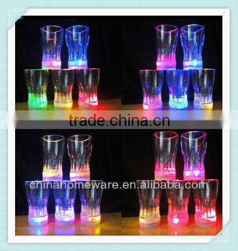 acrylic cups with lids and straws