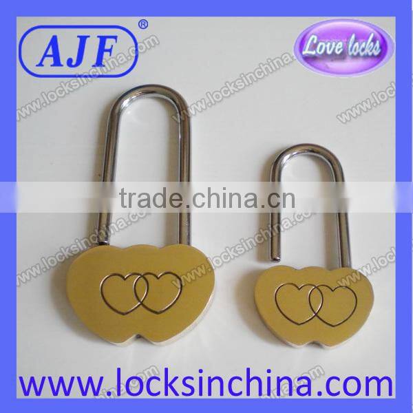 AJF 2015 Hot Sale Solid Elegant Engraved Brass love heart lock