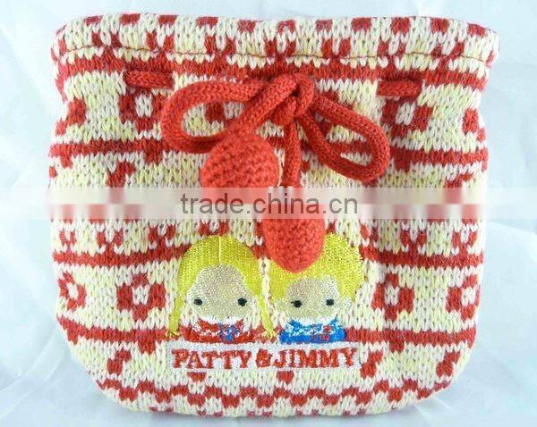 Knitted 13*13cm purse custom design 100% acrylic material coin purse for lady