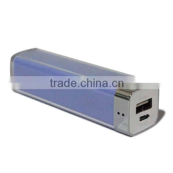 Hot Sale Connect With USB Cable Then Can Charging 2600 Smart Mobile Power Bank